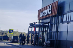 В Слуцке работники магазина «Соседи» устроили забастовку
