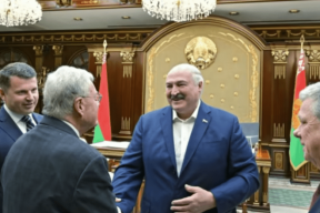 Копытько: «Внезапно оказалось: любвеобильный Лукашенко готов радостно обниматься хоть с китайцами, хоть с американцами»