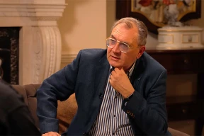 Пастухов: «Россия, разрывая на себе рубашку со словами «мы же совершенно не опасные», планомерно наращивает агрессию»